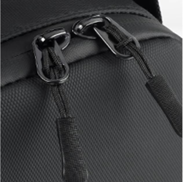 Magnetisk Gymväska – Flaskhållare & Crossbody-väska i Ett